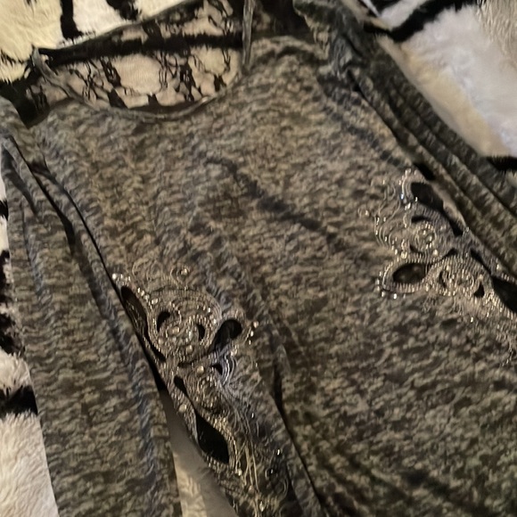 Size medium miss me, bling and white shirt Buckle - Picture 3 of 5